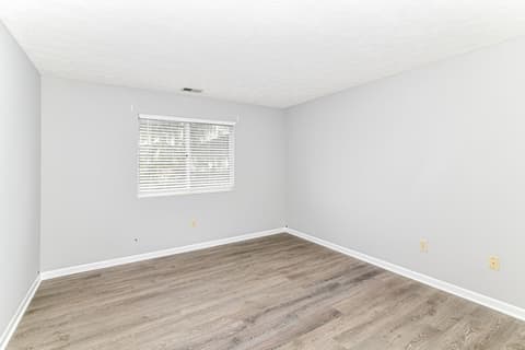 Photo of 1059 Timber Creek Dr, Carmel, IN