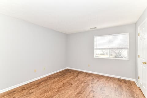 Photo of 1059 Timber Creek Dr, Carmel, IN