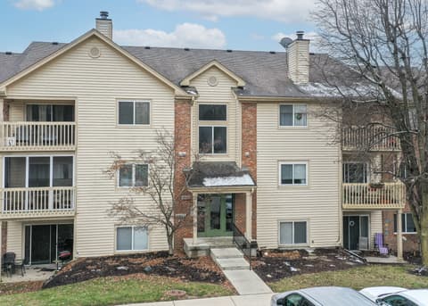 Photo of 1059 Timber Creek Dr, Carmel, IN