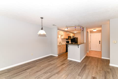 Photo of 1059 Timber Creek Dr, Carmel, IN
