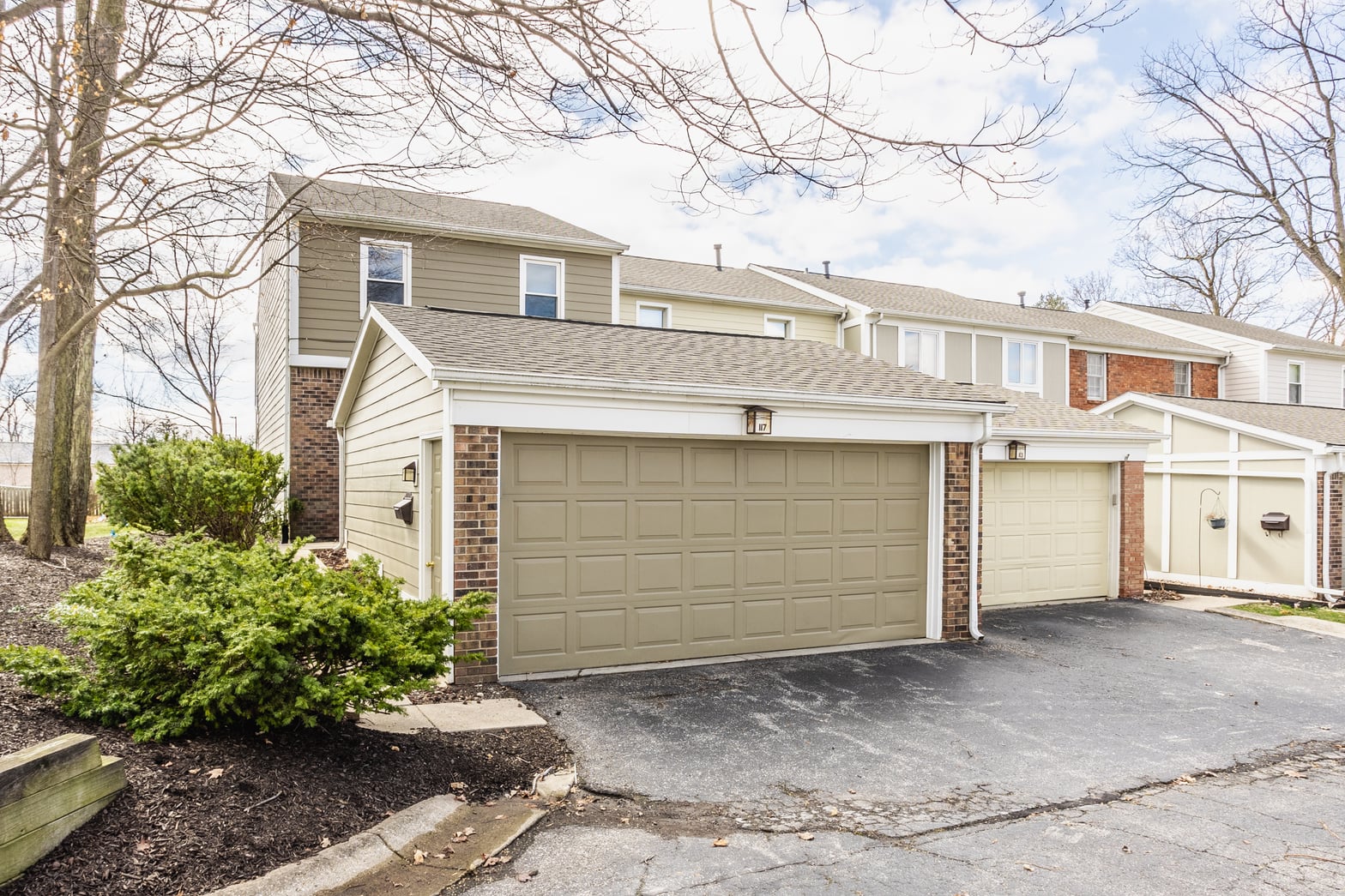 Photo of 117 Carmelaire Drive, Carmel, IN