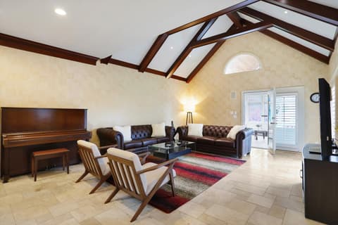 Photo of 1812 Summerlakes Court, Carmel, IN