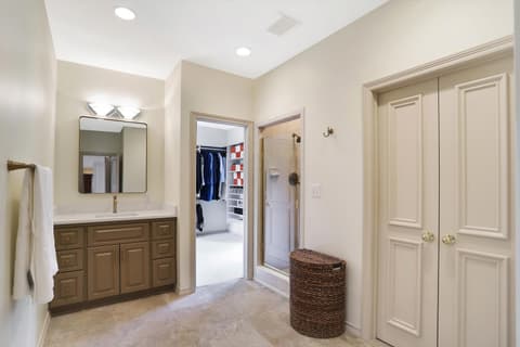 Photo of 1812 Summerlakes Court, Carmel, IN