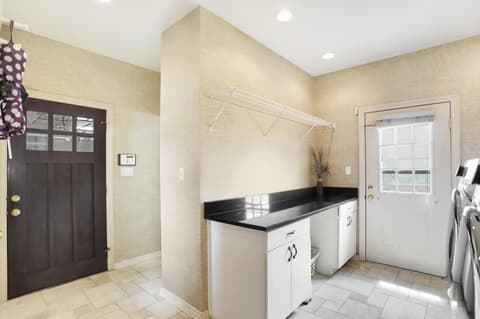 Photo of 1812 Summerlakes Court, Carmel, IN