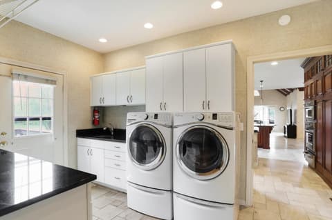Photo of 1812 Summerlakes Court, Carmel, IN