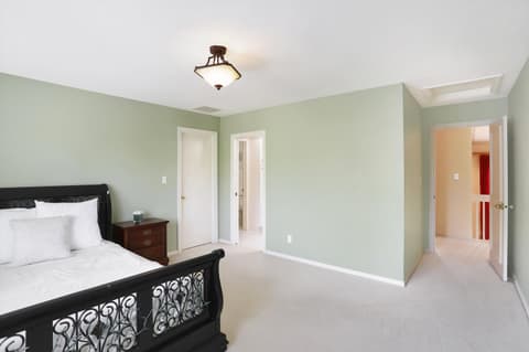 Photo of 1812 Summerlakes Court, Carmel, IN
