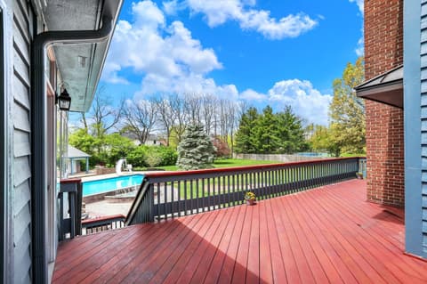 Photo of 1812 Summerlakes Court, Carmel, IN