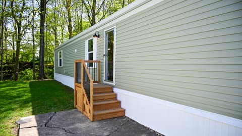 Front exterior at 31 blue water Drive, Cicero, IN