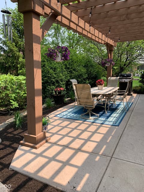 Outdoor living area at 10124 Basalt Court, Noblesville, IN