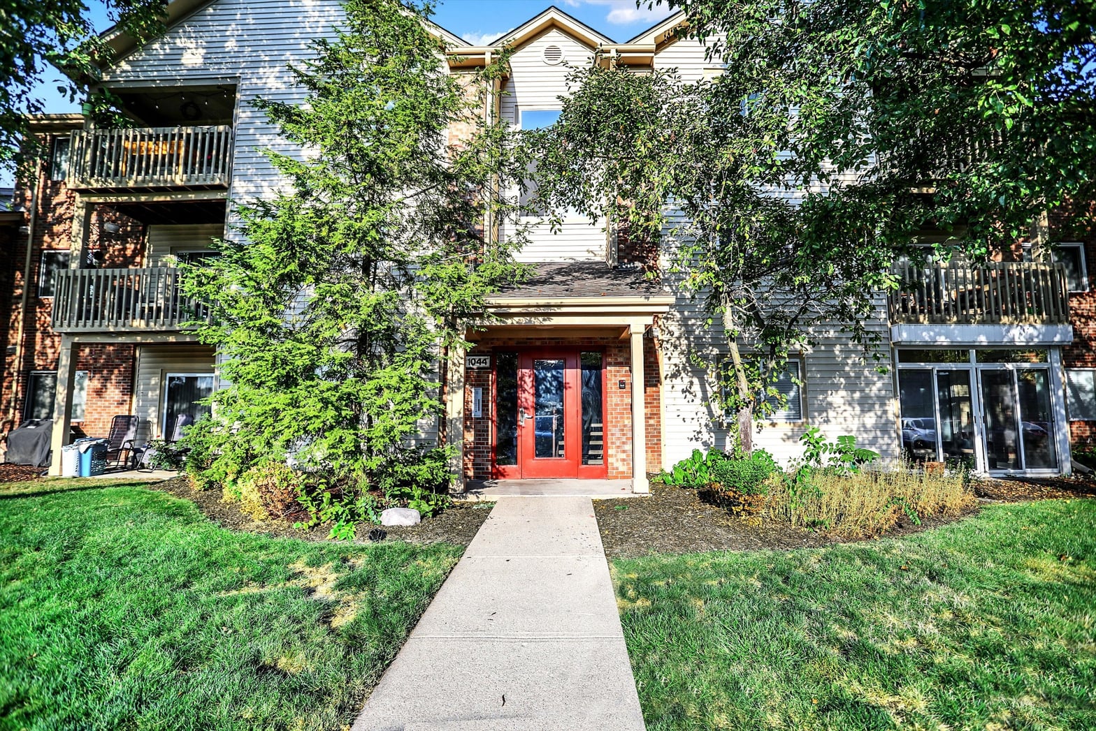 Photo of 1044 Timber Creek Drive, Carmel, IN