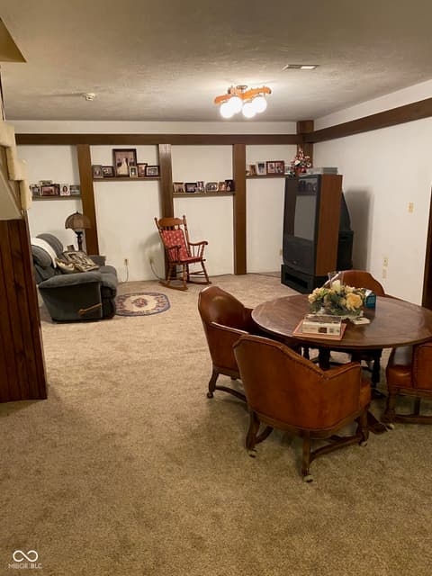 Living room at 8329 S 300 W, Pendleton, IN