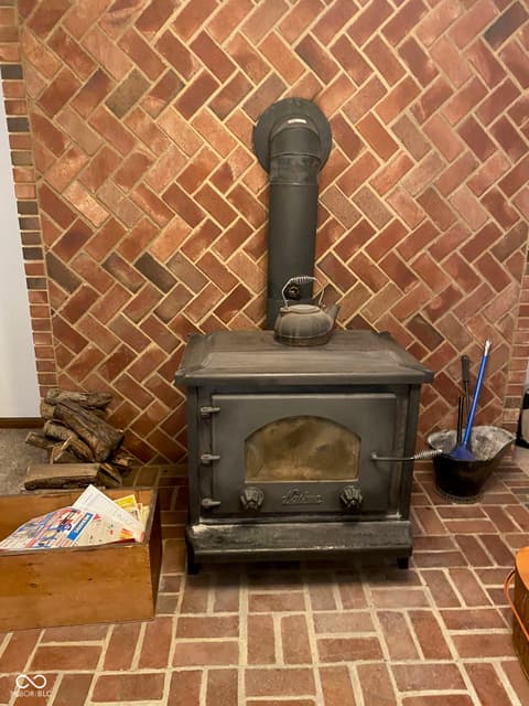 Recreation Room — 8329 S 300 W, Pendleton, IN