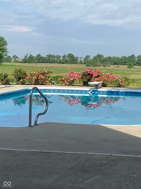 Pool at 8329 S 300 W, Pendleton, IN