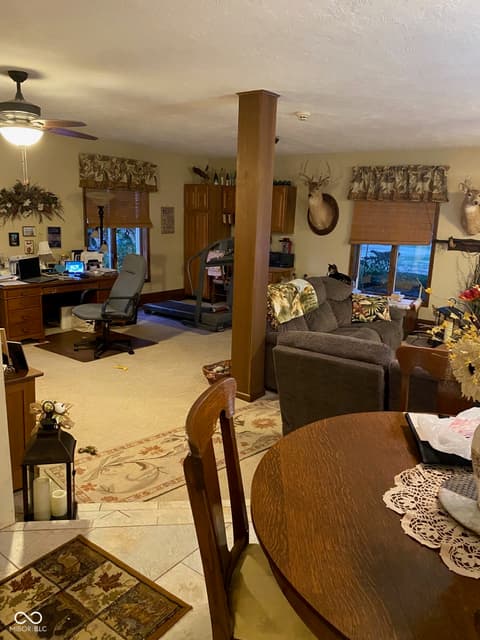 Family room at 8329 S 300 W, Pendleton, IN