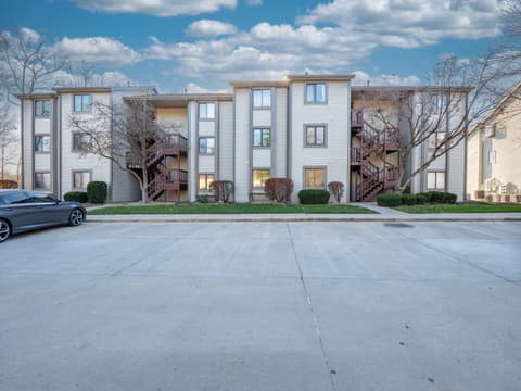 8132 Shorewalk Drive