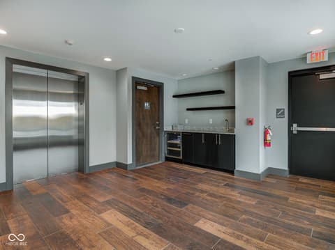 Photo of 319 E 16th Street, Indianapolis, IN
