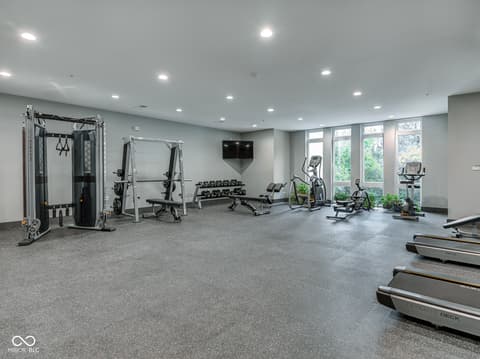 Photo of 319 E 16th Street, Indianapolis, IN