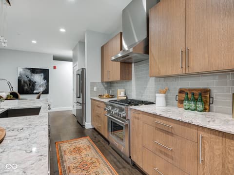 Photo of 319 E 16th Street, Indianapolis, IN