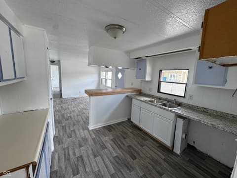 Photo of 106 W Water Street, Converse, IN