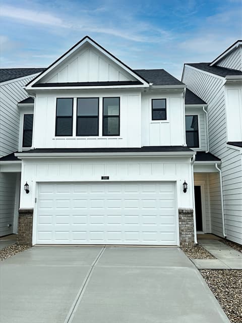 3242 Arabian Lane