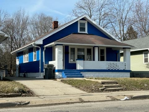 1122 N Tibbs Avenue