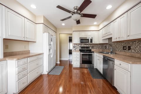 Photo of 505 W Hunters Drive, Carmel, IN