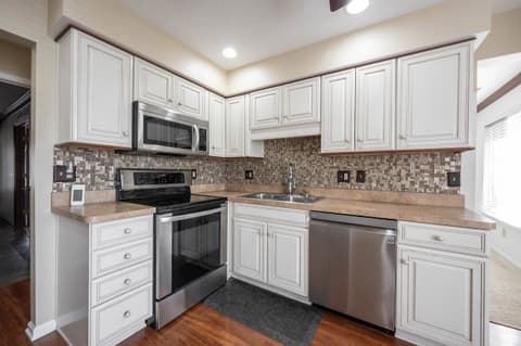 Photo of 505 W Hunters Drive, Carmel, IN