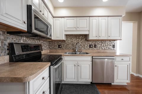 Photo of 505 W Hunters Drive, Carmel, IN