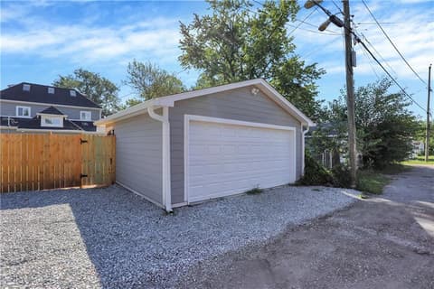 Photo of 406 S Dearborn Street, Indianapolis, IN