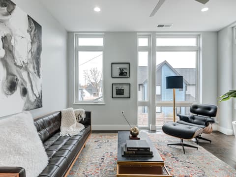 Photo of 319 E 16th Street, Indianapolis, IN