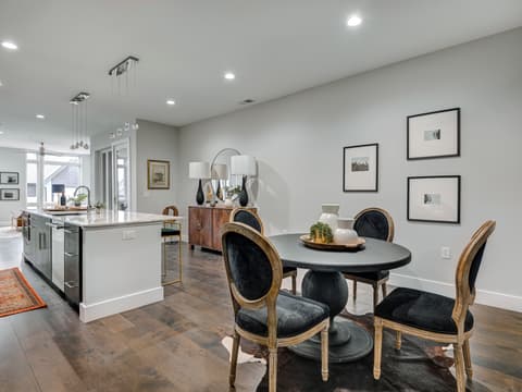 Photo of 319 E 16th Street, Indianapolis, IN