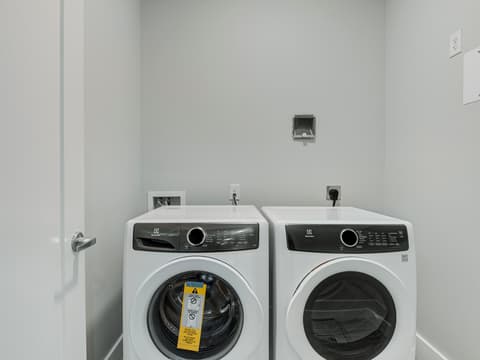 Photo of 319 E 16th Street, Indianapolis, IN
