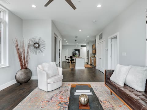 Photo of 319 E 16th Street, Indianapolis, IN