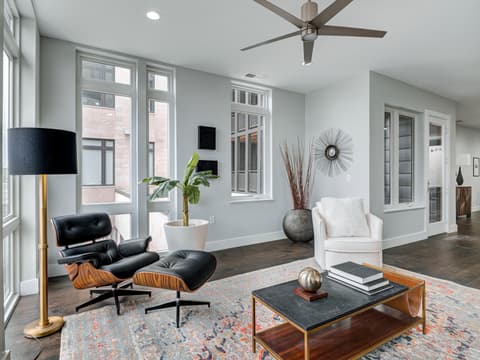 Photo of 319 E 16th Street, Indianapolis, IN