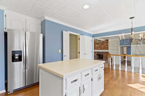 Photo of 885 Sugarbush Ridge, Zionsville, IN