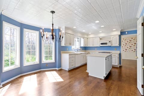 Photo of 885 Sugarbush Ridge, Zionsville, IN