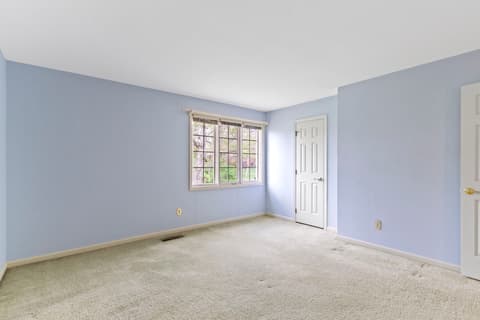 Photo of 885 Sugarbush Ridge, Zionsville, IN