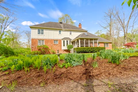 Photo of 885 Sugarbush Ridge, Zionsville, IN