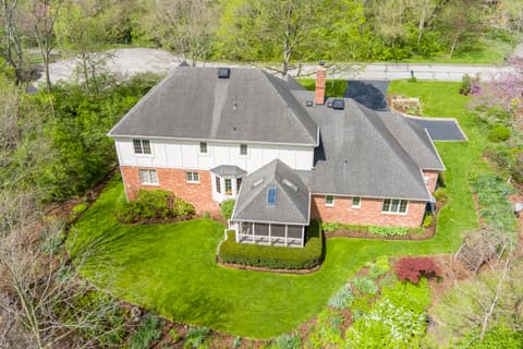 Photo of 885 Sugarbush Ridge, Zionsville, IN