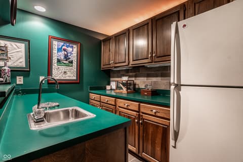 Photo of 1530 Woodlake Court, Carmel, IN