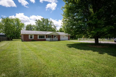 8182 E State Road 236