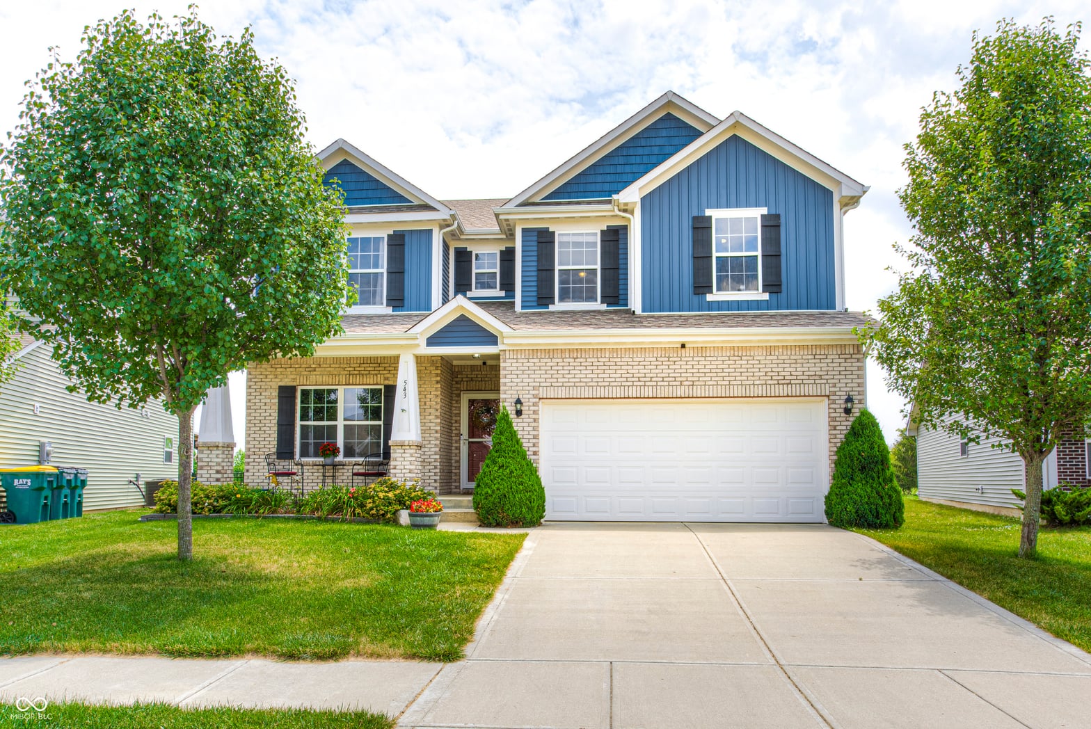 Photo of 543 Farnham Drive, Westfield, IN