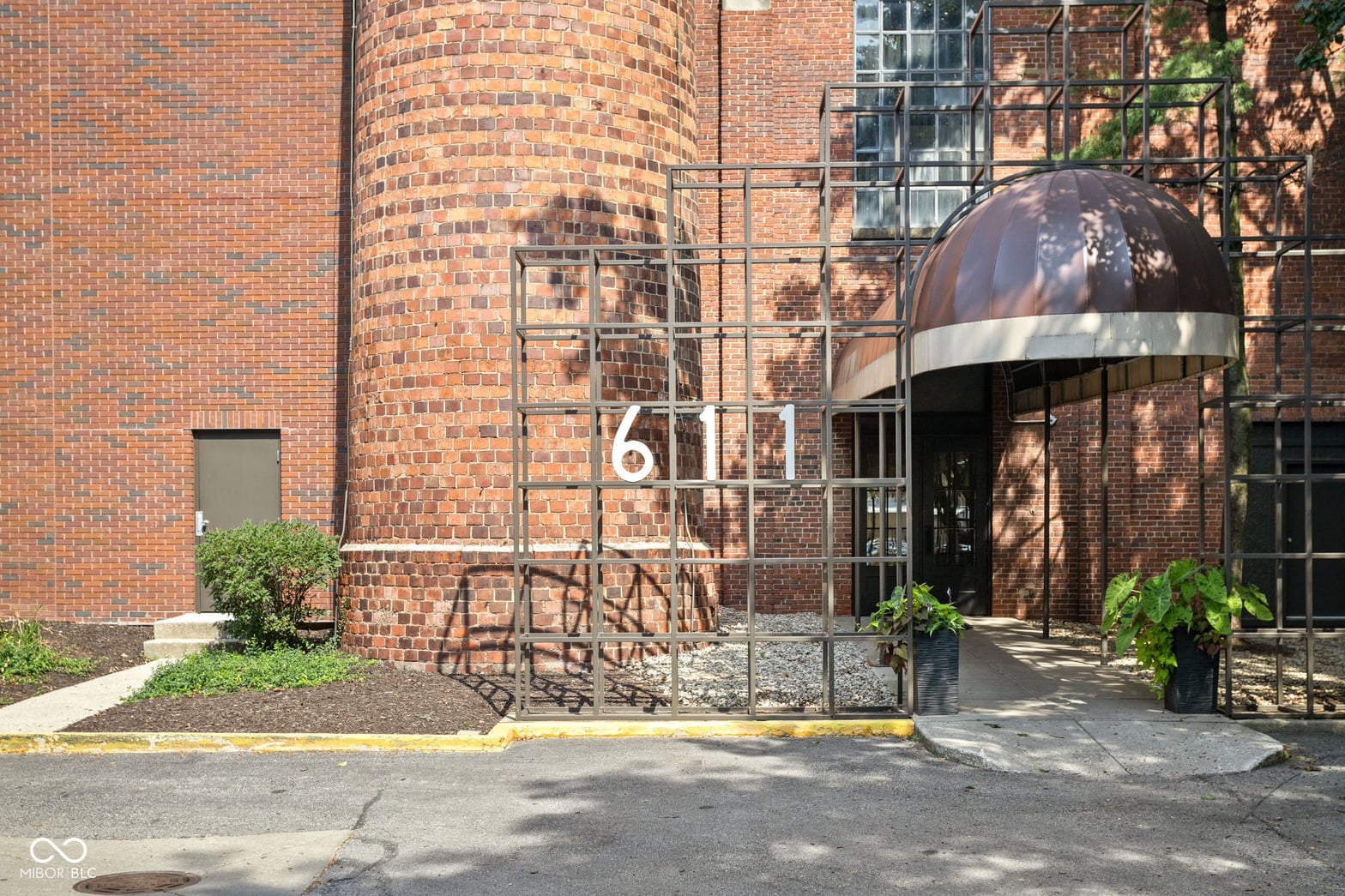 Photo of 611 N Park Avenue, Indianapolis, IN