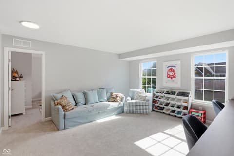Photo of 12116 Westmorland Drive, Fishers, IN