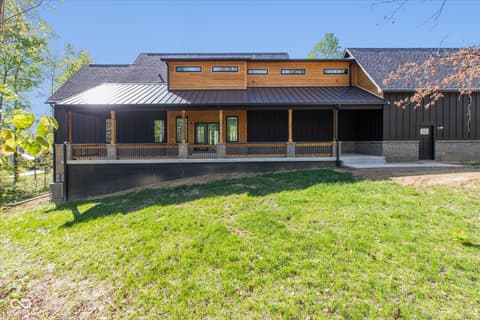 Photo of 2101 N Wolf Cove, Martinsville, IN