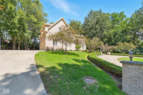 Front exterior at 5300 W Autumn Springs Court, Muncie, IN