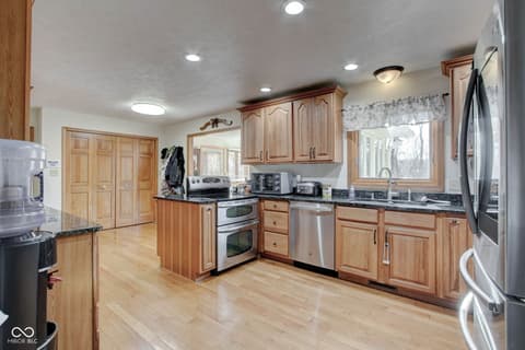 Kitchen at 303 Wellington Overlook, Noblesville, IN