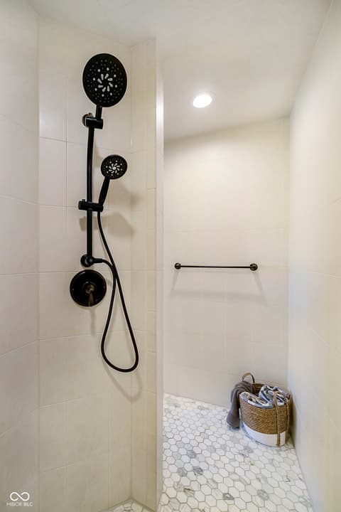 Photo of 13668 Cheswick Boulevard, Carmel, IN
