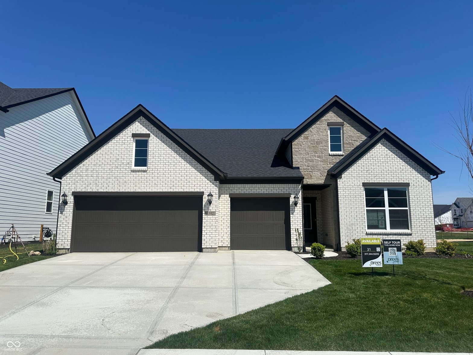 Front exterior at 4982 Reavie Court, Noblesville, IN