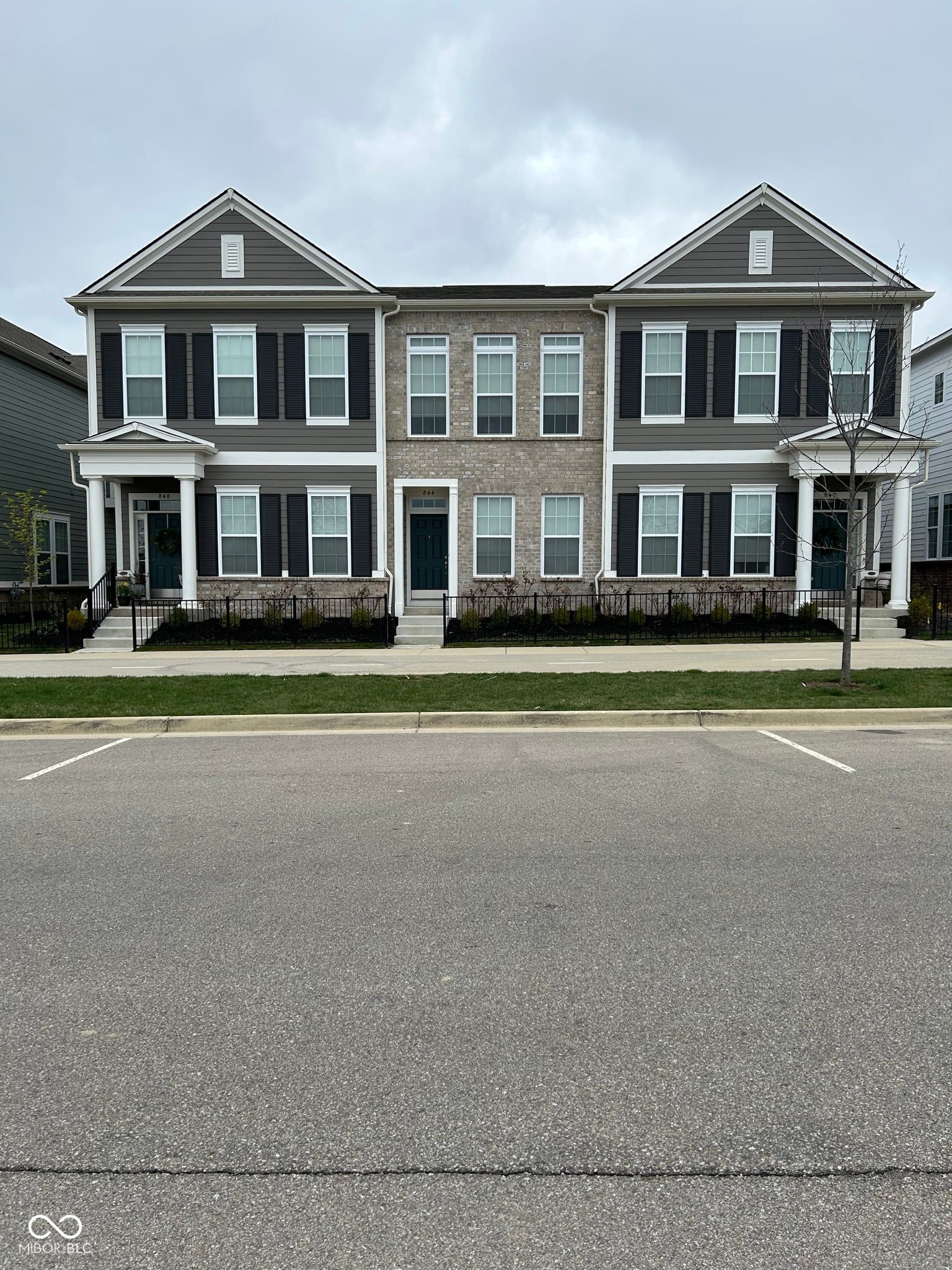 Photo of 844 Kinzer Avenue, Carmel, IN